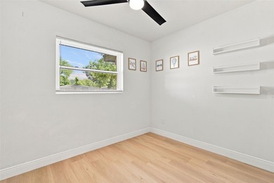 A rare opportunity in Meadowlawn: a fully remodeled 4-bedroom - photo 31
