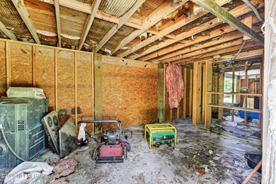 This affordable 3-bedroom, 2-bath home in Jacksonville's Cross - photo 31