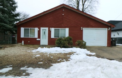 Chain O Lakes - Fox River Home Sale Pending in Mchenry Illinois