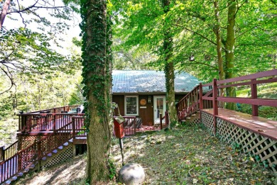 Lake Home For Sale in Willisburg, Kentucky