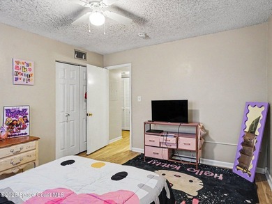 Updated 2 bedroom, 2 bath second floor unit has Vinyl flooring - photo 12
