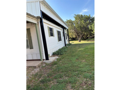 55 + Excellent opportunity to enjoy nearly carefree lifestyle - photo 3