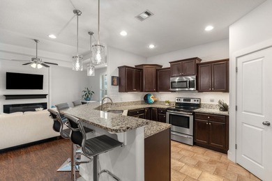Welcome to this beautifully maintained 4-bedroom, 3-bath brick - photo 14