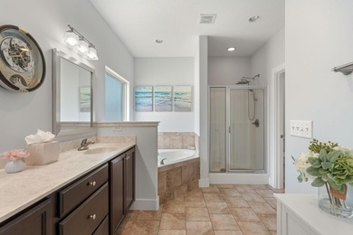 Welcome to this beautifully maintained 4-bedroom, 3-bath brick - photo 21