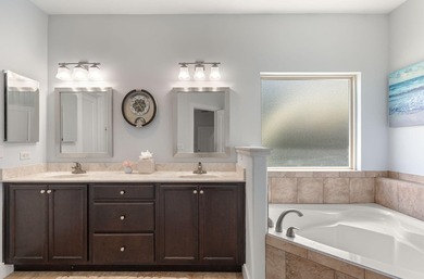 Welcome to this beautifully maintained 4-bedroom, 3-bath brick - photo 22