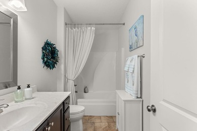 Welcome to this beautifully maintained 4-bedroom, 3-bath brick - photo 26