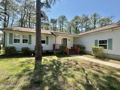 This beautiful three bedroom, two bath, single level home is - photo 2