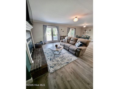 This beautiful three bedroom, two bath, single level home is - photo 3