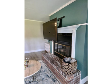 This beautiful three bedroom, two bath, single level home is - photo 5