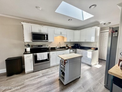 This beautiful three bedroom, two bath, single level home is - photo 7