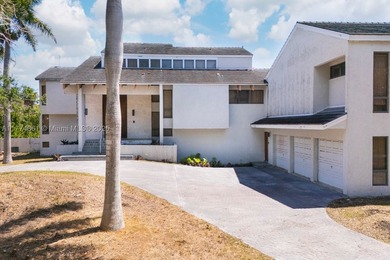 Nestled within the ultra-exclusive, guard-gated community of - photo 9
