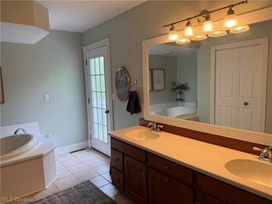 Spacious OPEN FLOORPLAN 4 Bedrm, 3-1/2 Bath colonial w 2,792 - photo 27