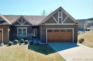 Lake Townhome/Townhouse For Sale in Camdenton, Missouri