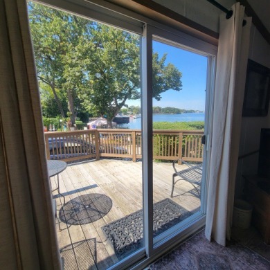 Lake Home For Sale in Lake Zurich, Illinois