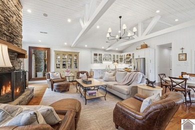 Welcome to one of the most unique properties to hit McCracken - photo 18
