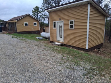 This 1000 sq ft home has 2 bed 2 bath and sits on 14.5 acres - photo 10