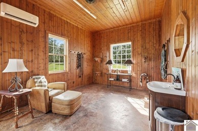 Welcome to one of the most unique properties to hit McCracken - photo 42