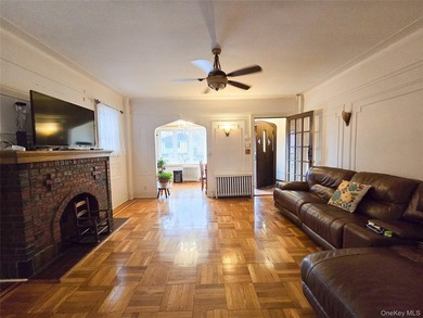 Prime Whitestone opportunity in R3A zoning! Detached Brick - photo 2