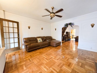 Prime Whitestone opportunity in R3A zoning! Detached Brick - photo 4