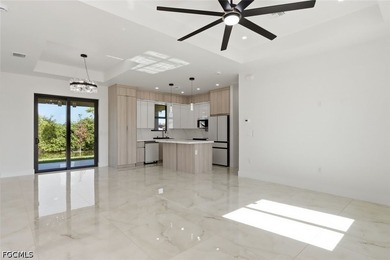 Experience the perfect blend of modern luxury and Florida - photo 12