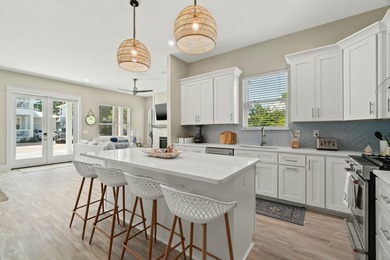 Stunning 4-Bedroom Beach House with Golf Cart - Coastal Living - photo 13