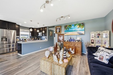 Absolutely stunning, fully updated ground-floor corner villa - photo 13