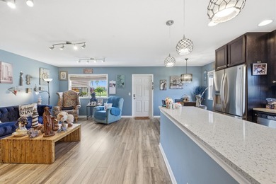 Absolutely stunning, fully updated ground-floor corner villa - photo 16