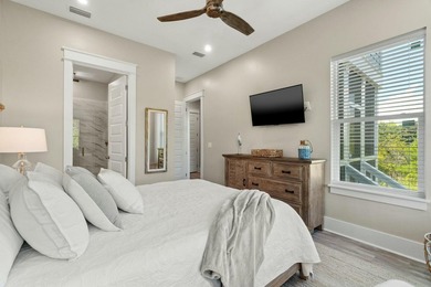 Stunning 4-Bedroom Beach House with Golf Cart - Coastal Living - photo 19
