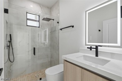 Experience the perfect blend of modern luxury and Florida - photo 21