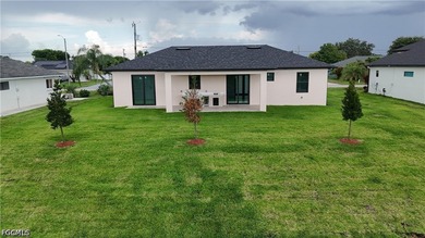 Experience the perfect blend of modern luxury and Florida - photo 27