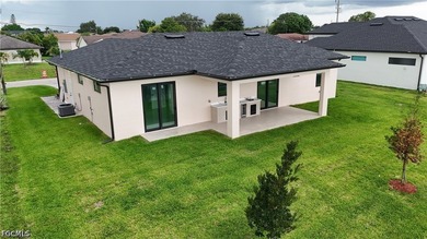 Experience the perfect blend of modern luxury and Florida - photo 29