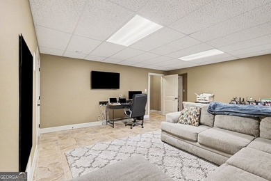 Welcome to this stunning 6-bedroom, 4-bathroom home located in a - photo 39