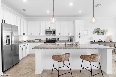 Enjoy penthouse living with breathtaking views overlooking the - photo 11