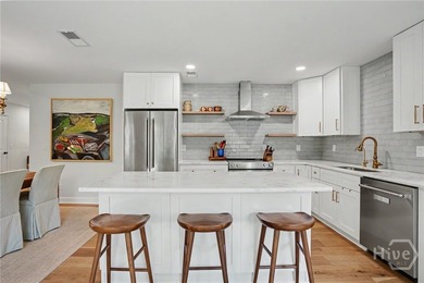Rare opportunity to own a completely updated, designer-style - photo 12