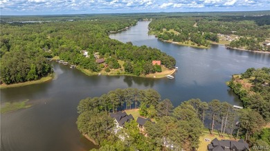 Escape to your own private oasis in this stunning 4 bedroom, 4.5 - photo 6