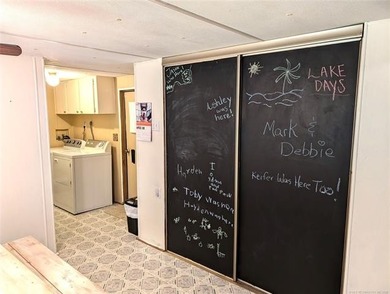 Well cared for lake retreat or full-time residence located in - photo 11