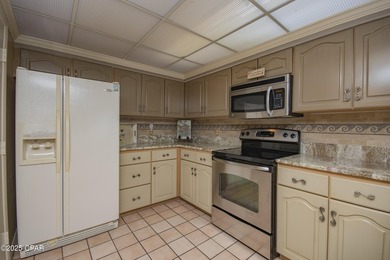Rarely available Summerhouse ''WRAP-A-ROUND'' Unit. Owners - photo 5
