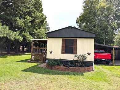Well cared for lake retreat or full-time residence located in - photo 26