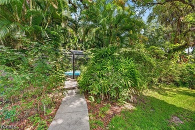 A rare opportunity to own more than 15+ acres of breathtaking - photo 29