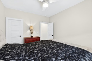 For Showings/Questions Contact: Danielle Bradshaw Welcome to 439 - photo 30