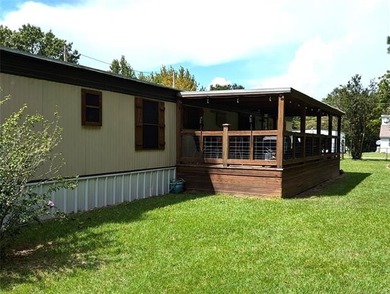 Well cared for lake retreat or full-time residence located in - photo 33