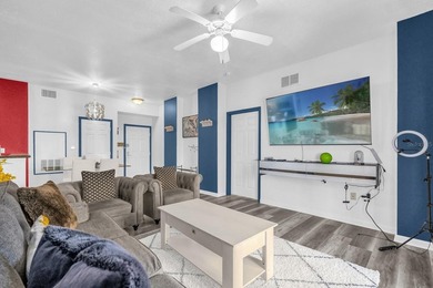 Welcome to this beautifully updated three-bedroom, two-bathroom - photo 4