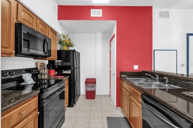 Welcome to this beautifully updated three-bedroom, two-bathroom - photo 6