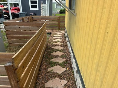 Serious inquiries only!! 55+ Lot rent 840$ -2bed-2Bath - photo 9