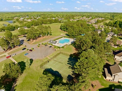 For Showings/Questions Contact: Danielle Bradshaw Welcome to 439 - photo 41