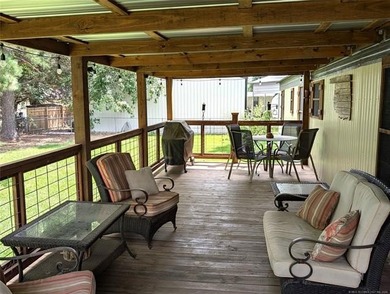Well cared for lake retreat or full-time residence located in - photo 43