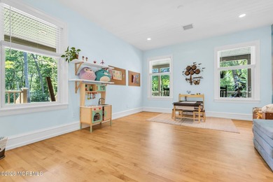PRIVATE AND RARE 5-bedroom, 3 full/2 half-bathroom property - photo 46