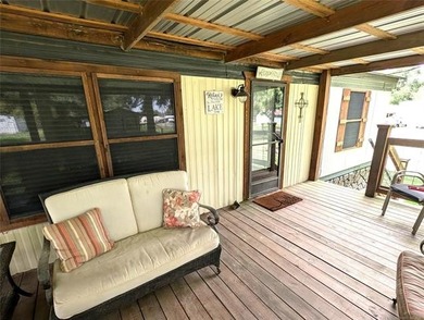 Well cared for lake retreat or full-time residence located in - photo 47