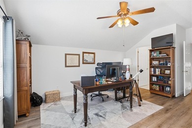 Virtually Staged. Only 1 photo is virtually staged. This home - photo 48
