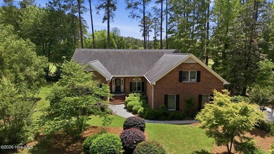 Outstanding curb appeal in this meticulously kept and upgraded - photo 1